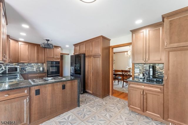 31 Welisewitz Road, East Amwell Twp., NJ 08551