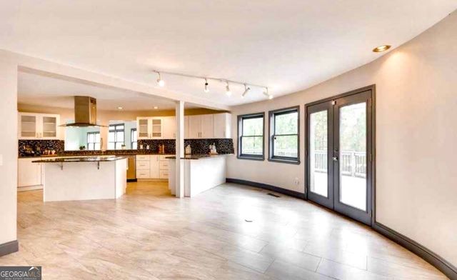 3810 Galloway Drive NE, Roswell, GA 30075