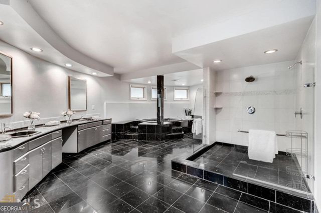 3810 Galloway Drive NE, Roswell, GA 30075