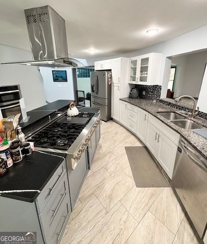 3810 Galloway Drive NE, Roswell, GA 30075