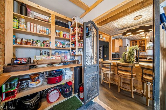 6563 W 130th Street, Parma Heights, OH 44130