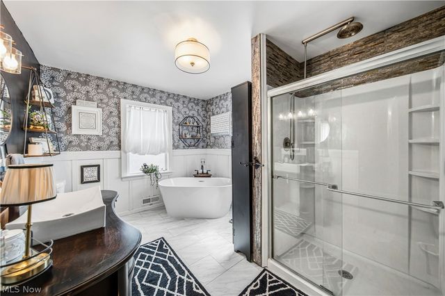 6563 W 130th Street, Parma Heights, OH 44130