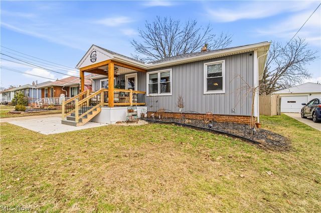 6563 W 130th Street, Parma Heights, OH 44130