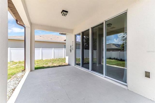 558 MEADOW POINTE DRIVE, Haines City, FL 33844