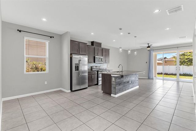 558 MEADOW POINTE DRIVE, Haines City, FL 33844