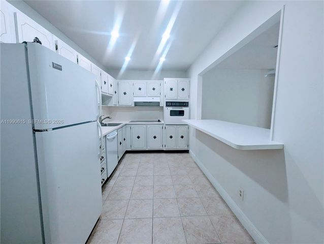 19380 Collins Ave 807, Sunny Isles Beach, FL 33160