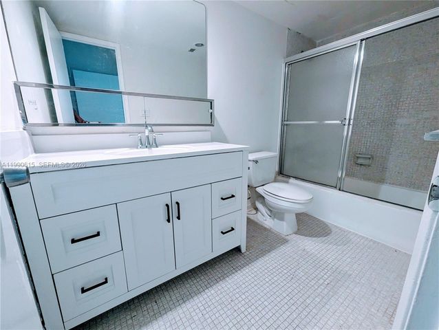 19380 Collins Ave 807, Sunny Isles Beach, FL 33160