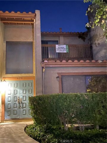 678 Rosewood, Camarillo, CA 93010