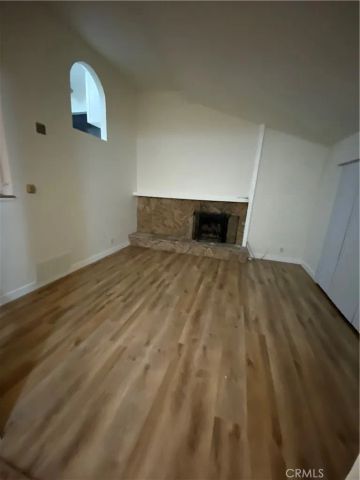 678 Rosewood, Camarillo, CA 93010