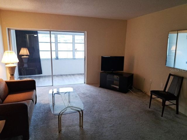 4600 98TH WAY N D-309, St Petersburg, FL 33708