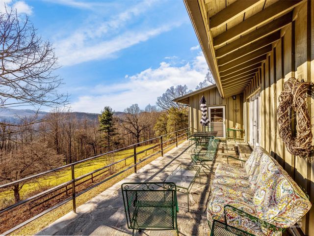 1411 Cabin Creek Road, Zirconia, NC 28790