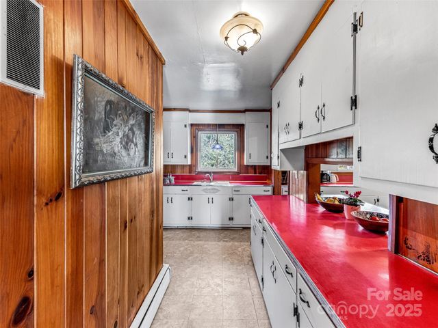 1411 Cabin Creek Road, Zirconia, NC 28790
