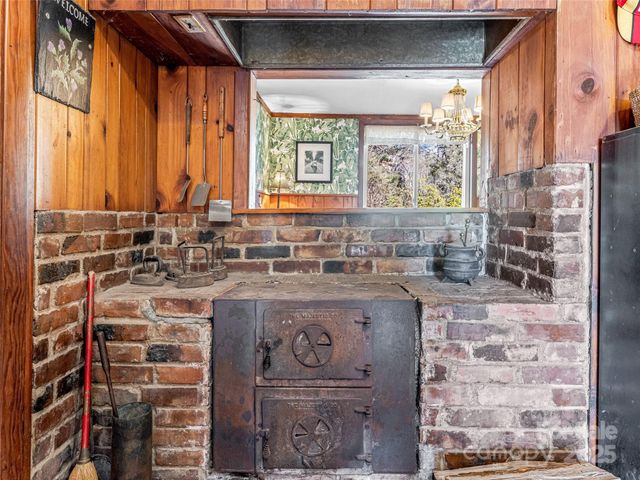 1411 Cabin Creek Road, Zirconia, NC 28790
