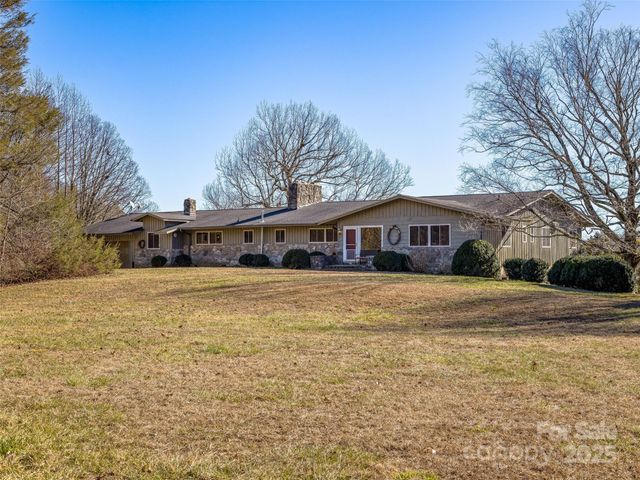 1411 Cabin Creek Road, Zirconia, NC 28790