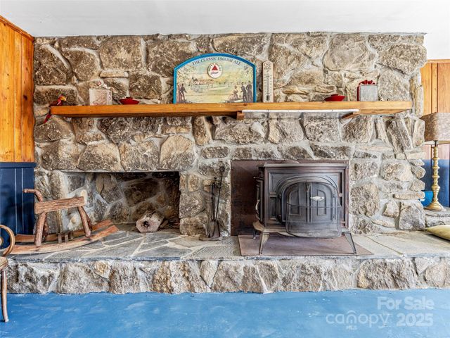 1411 Cabin Creek Road, Zirconia, NC 28790