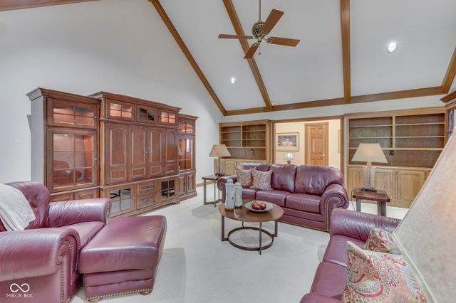 8888 Classic View Drive, Indianapolis, IN 46217