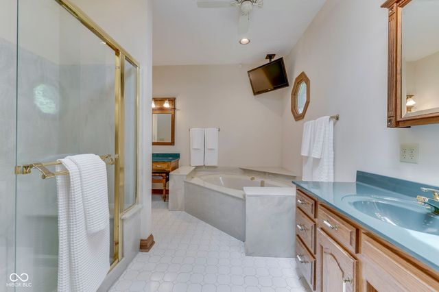 8888 Classic View Drive, Indianapolis, IN 46217