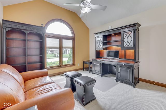 8888 Classic View Drive, Indianapolis, IN 46217