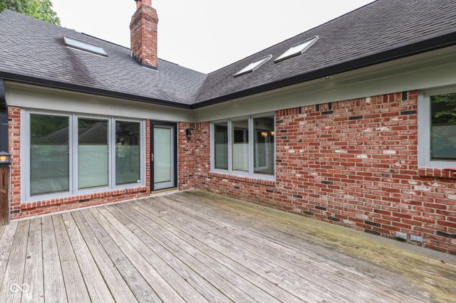 8888 Classic View Drive, Indianapolis, IN 46217