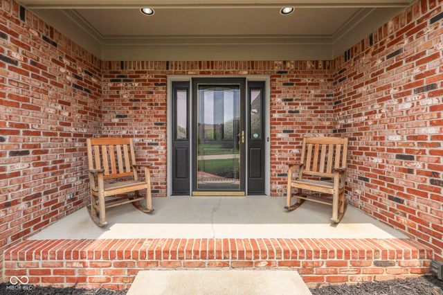 8888 Classic View Drive, Indianapolis, IN 46217