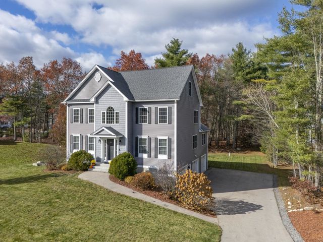 27 Wellesley Drive, Pelham, NH 03076
