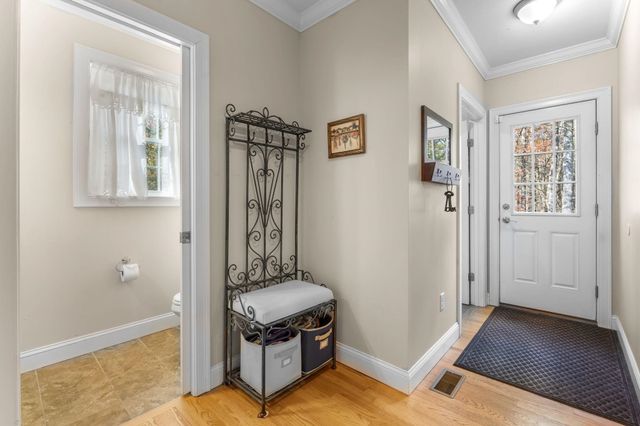 27 Wellesley Drive, Pelham, NH 03076