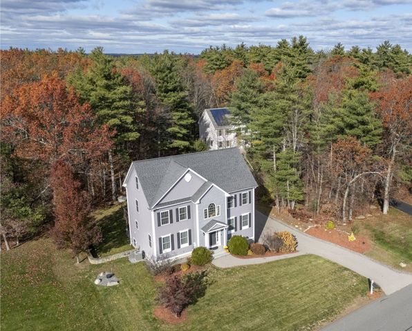 27 Wellesley Drive, Pelham, NH 03076