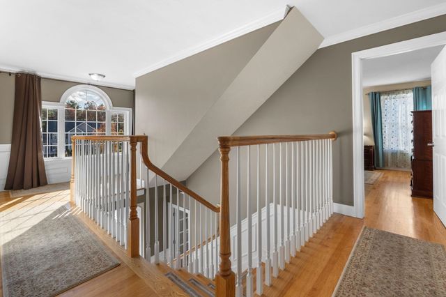 27 Wellesley Drive, Pelham, NH 03076