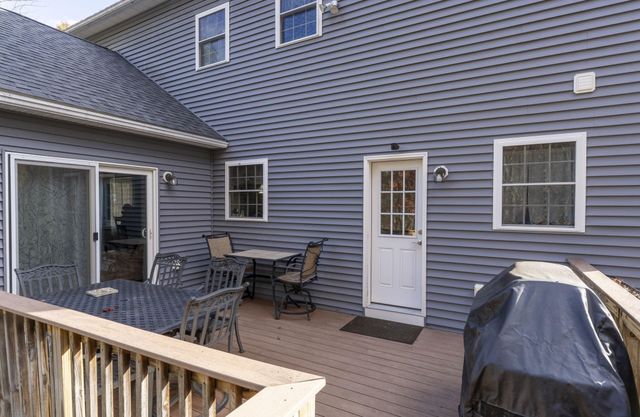 27 Wellesley Drive, Pelham, NH 03076