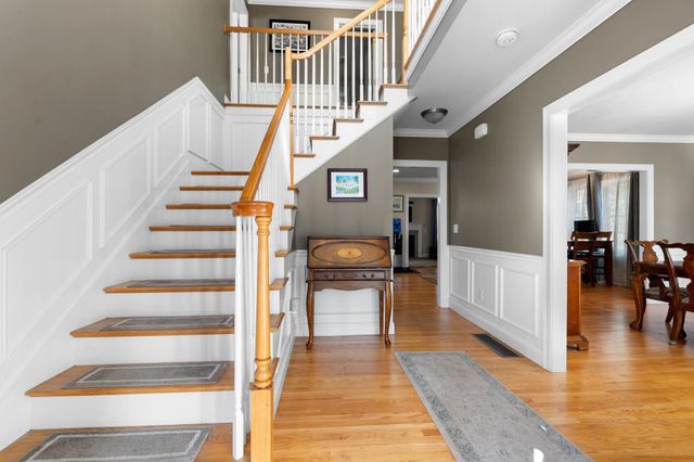 27 Wellesley Drive, Pelham, NH 03076