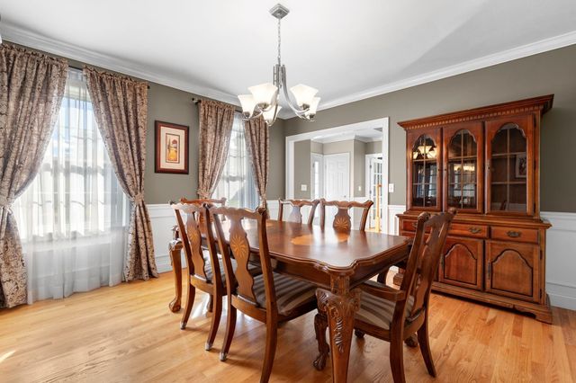 27 Wellesley Drive, Pelham, NH 03076