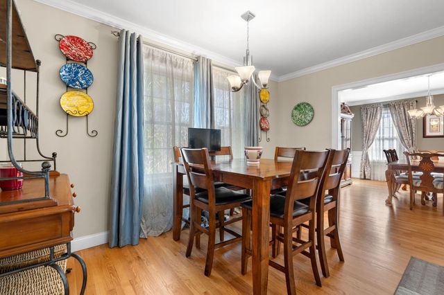 27 Wellesley Drive, Pelham, NH 03076