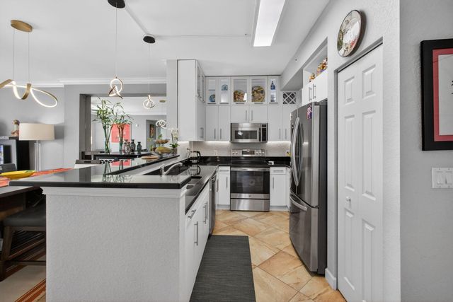 1801 N Flagler Drive 901, West Palm Beach, FL 33407