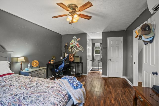 730 N Russell St, Portland, TN 37148