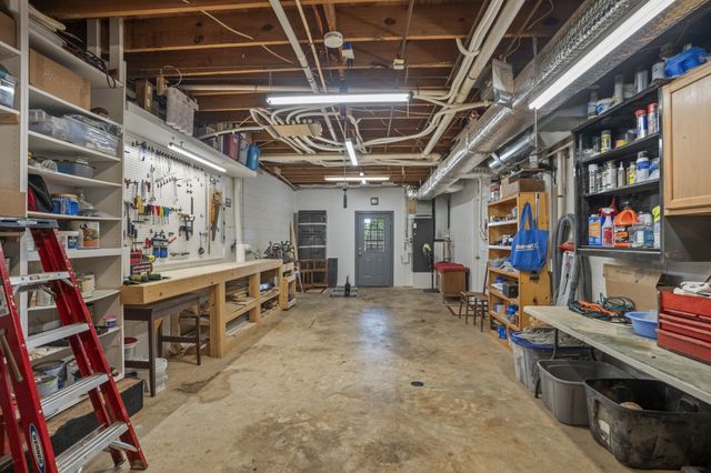 730 N Russell St, Portland, TN 37148