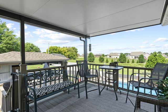 730 N Russell St, Portland, TN 37148