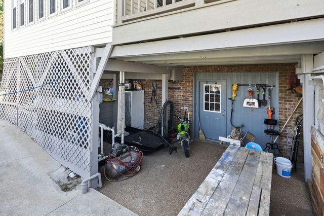 730 N Russell St, Portland, TN 37148