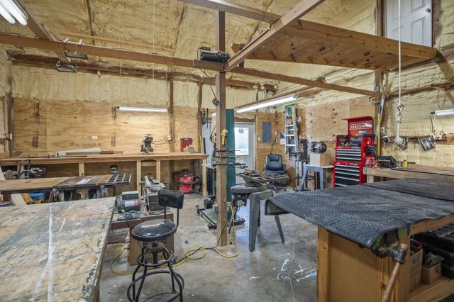 730 N Russell St, Portland, TN 37148