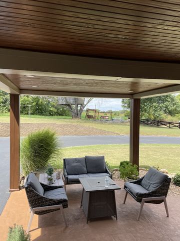 730 N Russell St, Portland, TN 37148