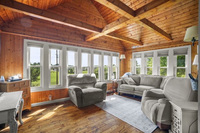 730 N Russell St, Portland, TN 37148