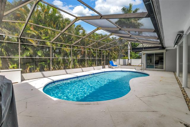 6035 LEELAND STREET S, St Petersburg, FL 33715