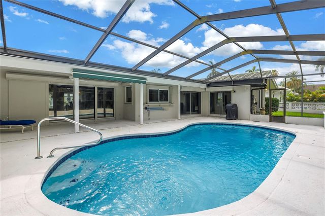 6035 LEELAND STREET S, St Petersburg, FL 33715