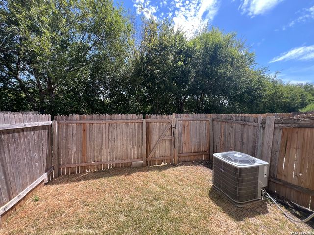 52 Autumn Pass, San Antonio, TX 78245