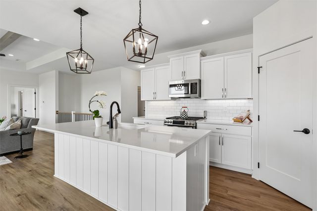 4650 180th Street, Urbandale, IA 50263