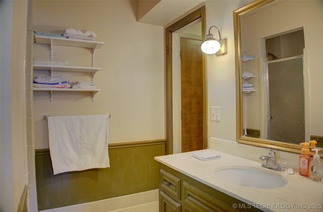 7261 E 57th Street, Tulsa, OK 74145