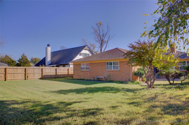 7261 E 57th Street, Tulsa, OK 74145