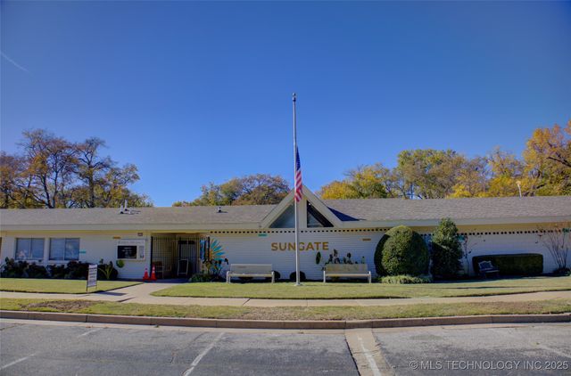 7261 E 57th Street, Tulsa, OK 74145