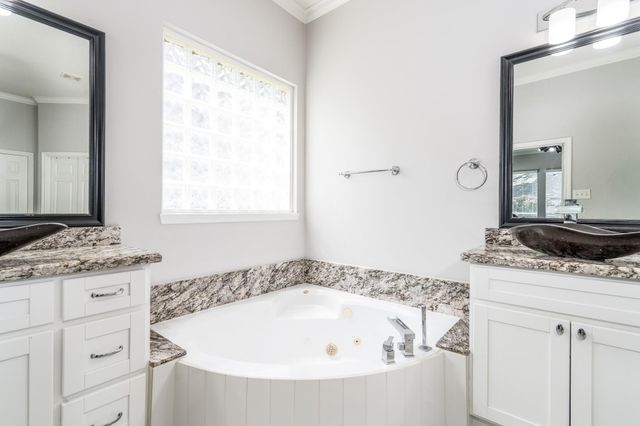 15618 Stable Brook Circle, Cypress, TX 77429