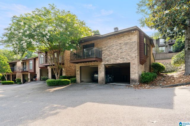 131 WEST GREEN # 131, Vestavia Hills, AL 35243