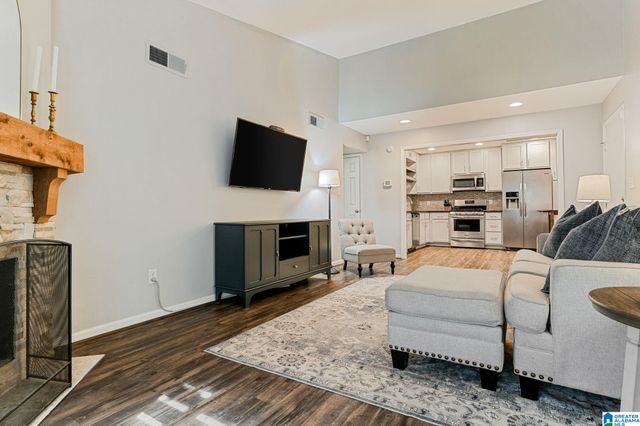 131 WEST GREEN # 131, Vestavia Hills, AL 35243